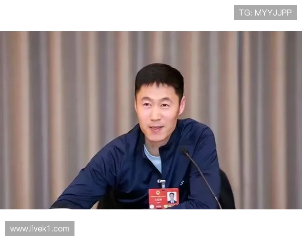 王励勤家的冰箱里居然塞满了蛋白粉，连饮料都喝零卡的