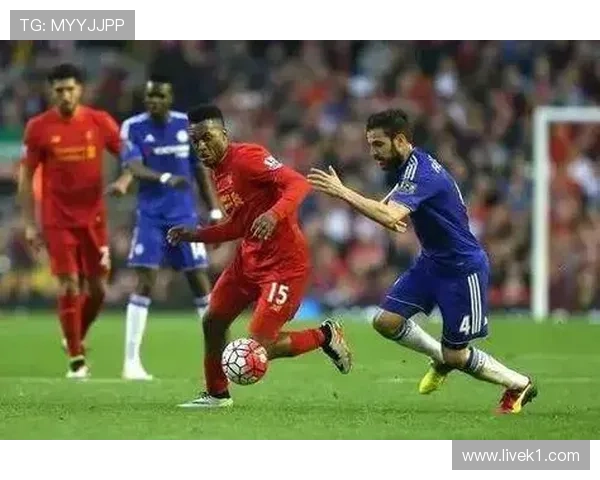 痛批拜仁烂摊子：矛盾激化阵容老化，豪门光环正在衰退