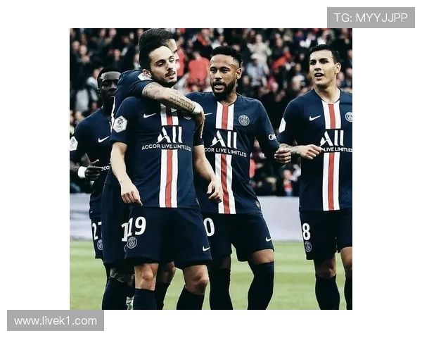 托雷斯与卡瓦尼在进攻分布上转移，展现单点驱动与多点参与趋势