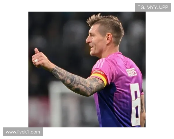 德容vs托尼·克罗斯：传球风格差异与战术适配性分析